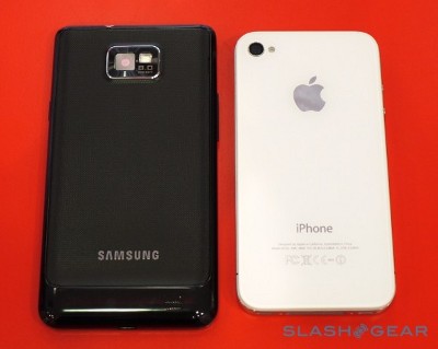 Samsung Galaxy S II и iPhone 4