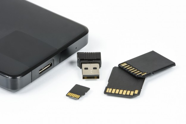 Как восстановить фото с MicroSD карты памяти или USB-флешки