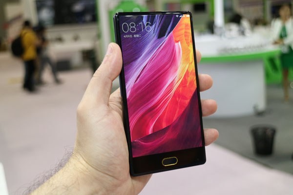 Цена Doogee Mix составит приблизительно 200 долларов в КНР - бюджетный Mi Mix Цена Doogee Mix составит приблизительно 200 долларов в КНР - бюджетный Mi Mix