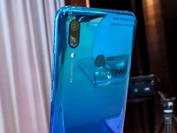 В Украине представили смартфон Huawei P smart 2019 с ценником 6499 грн