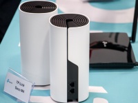 Весенние новинки TP-Link в Украине: бюджетный роутер TL-WR820N, два маршрутизатора с 4G, Mesh системы Deco M4 и Deco P7