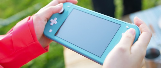 Анонс Nintendo Switch Lite &#8211; легка консоль з упором на портативність (1)