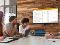Lenovo начала новый финансовый год удвоением дохода
